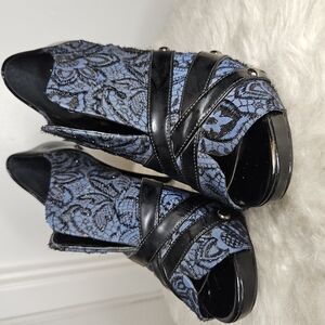 Guess Black and Blue Lace Women's Shoes